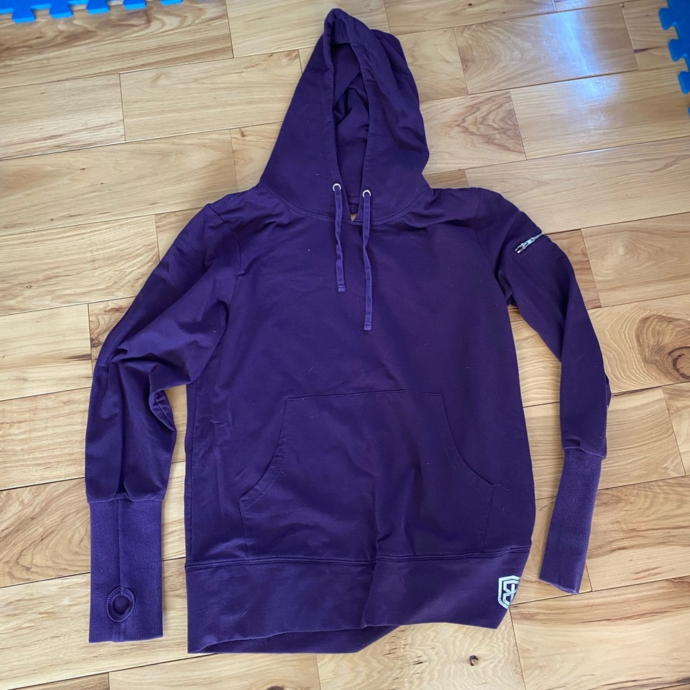 BP purple sweatshirt, L
